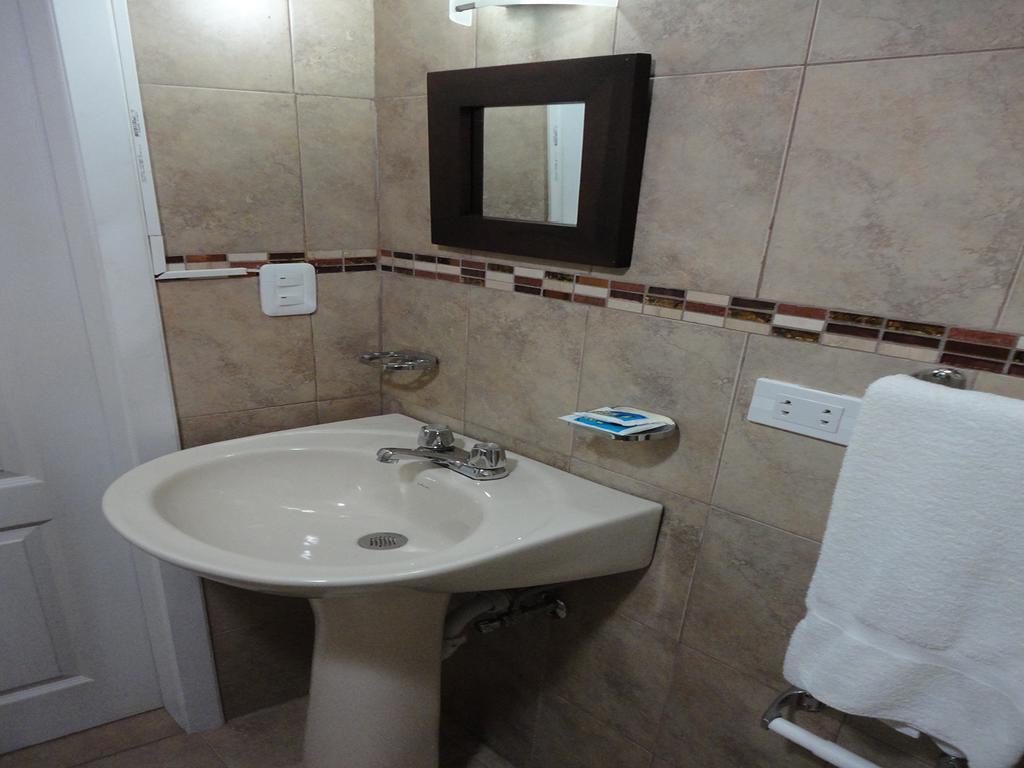 Hotel Rincon Escandinavo Кіто Екстер'єр фото