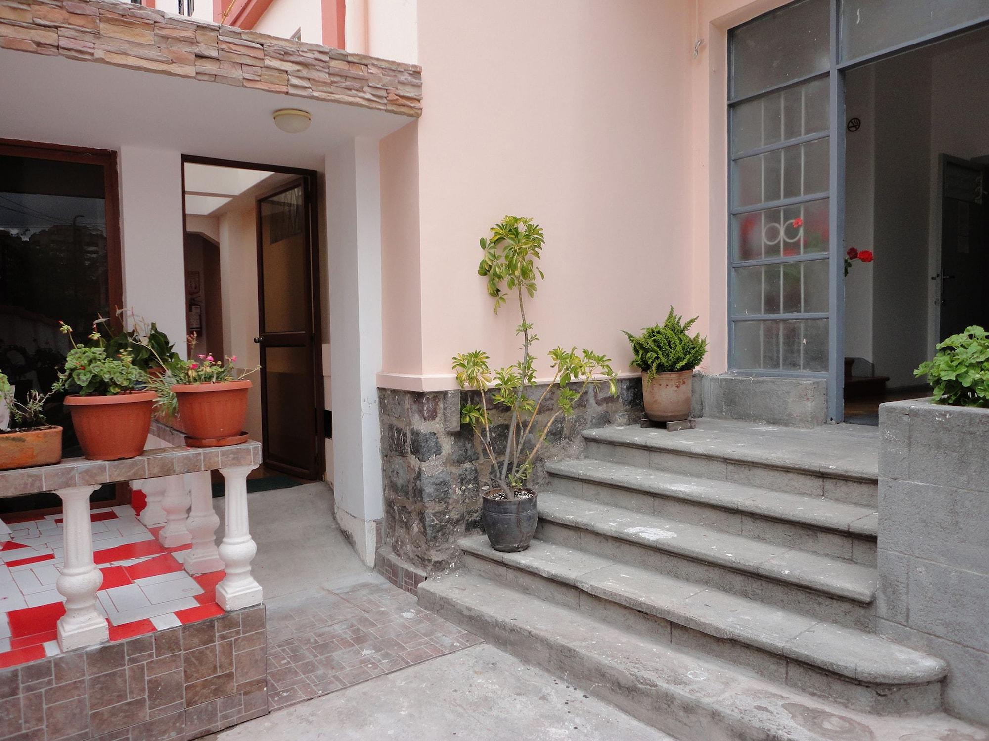 Hotel Rincon Escandinavo Кіто Екстер'єр фото